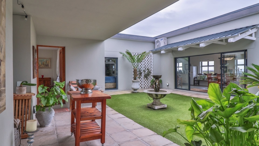 3 Bedroom Property for Sale in Birkenhead Western Cape